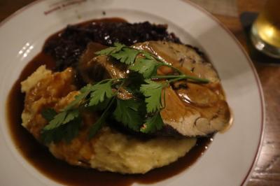 何気に入って、レストランの雰囲気の格調高さにビックリ