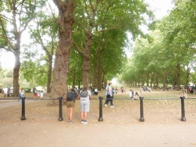 バッキンガム宮殿近く