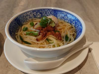 朝食ビュッフェで作り立ての麺　絶品のスープ