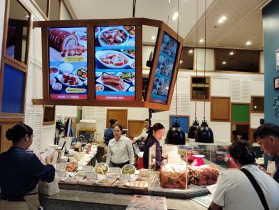 エドウサ駅からジプニー13ペソ、20分