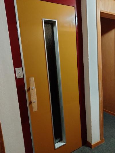 リフトまたはエレべーター