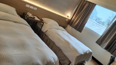 隣にカルフールがあります