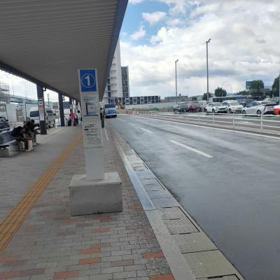 乗り継ぎは要注意