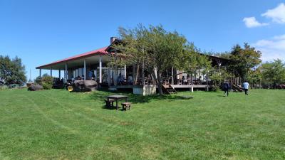 ピザとソフトクリームが美味しい高原牧場