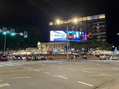 リンカム交差点に出現した、渋谷をイメージした一角