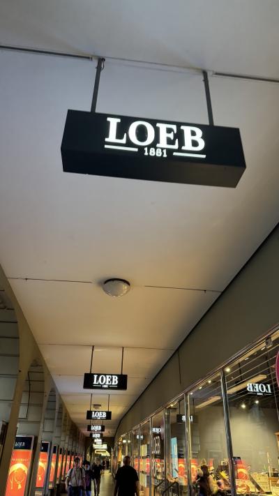 駅前のデパート