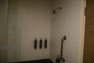 シャワー固定じゃなければいいのに