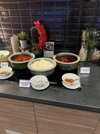 SAMBAL　IKAN　BILISって書いてるのがおいしい。