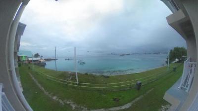 ベランダからの眺め 目の前はサンゴ礁リーフ内の海だった