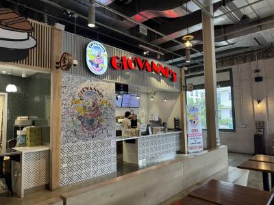 移動販売の人気店の味が楽しめる