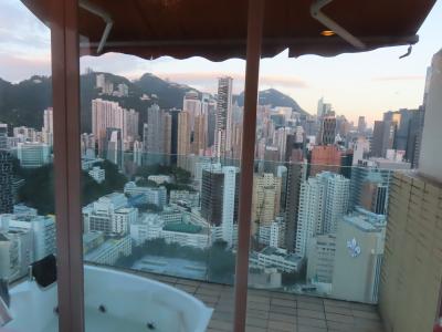 オープンエアのプライベートジャグジー