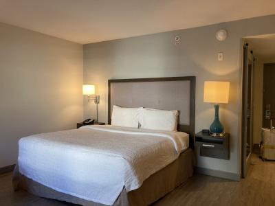 キングサイズのベッド