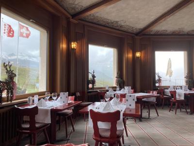 レストランも素敵