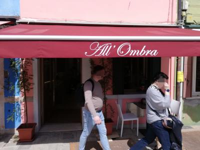 感じのいい日本人の奥様だったので、ブラーノ島に行ったら寄ってあげて。