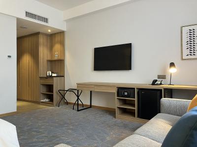 これでテレビに日本語放送があったなら… 