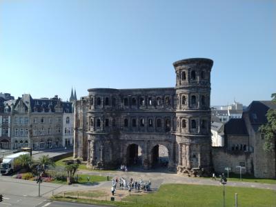 ２世紀後半に建てられ、世界遺産に登録されています。