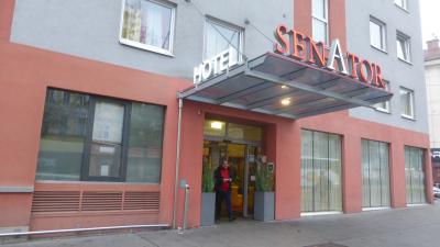 観光スポットからはやや距離がある立地