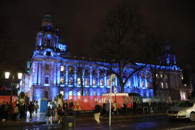 クリスマスマーケットを見物