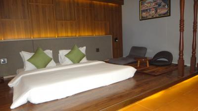 和式風のベッド