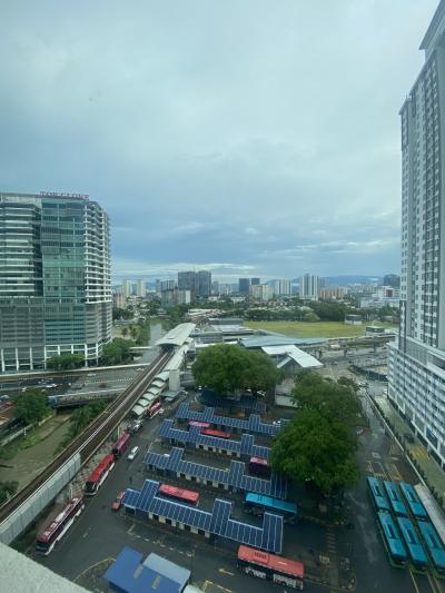 お部屋から。近くにバスステーションがある！