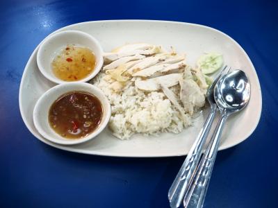 両替やドンキもあり便利