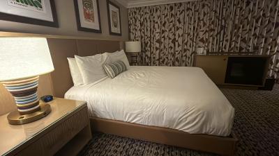 １キングベッドです。