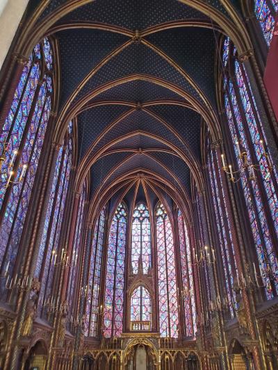 素敵なステンドグラス