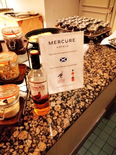 朝シャンパンならぬ朝ウイスキー