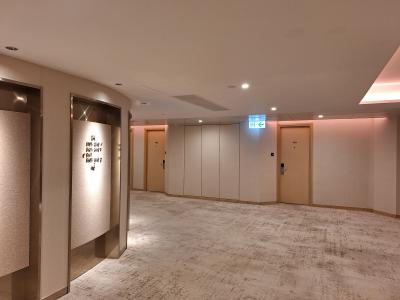 広々とした廊下。