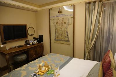 テレビは衛星放送のようで外国のチャンネルも多数あり