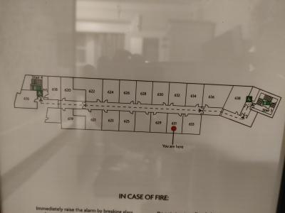 部屋の周辺しか避難経路図に載っていない。