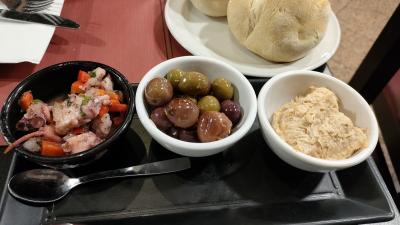 夕食のレストラン