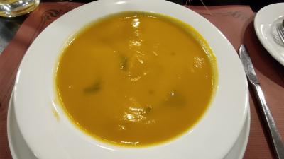 夕食のレストラン