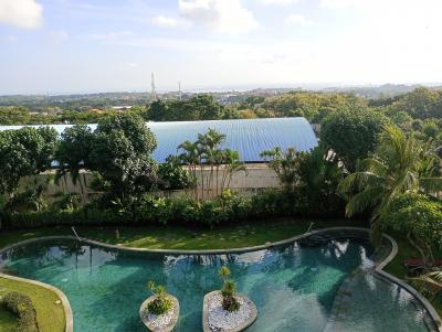 プールも 1階と5階の 2箇所にある