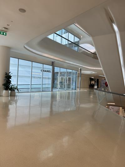 セントラルエンバシーからも入館可能