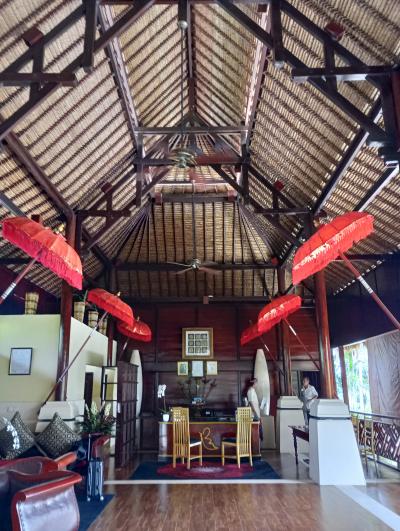 フロントデスク