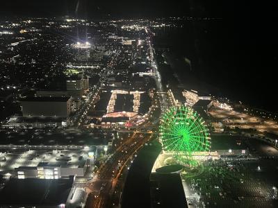 部屋からの夜景は綺麗です。