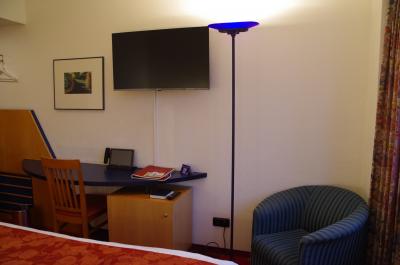 部屋はそれほど広くありませんが、インテリアが上質で快適でした