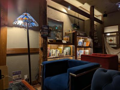 運河沿いの温泉宿