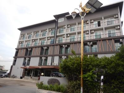 空港には近いけれど周囲には何もない