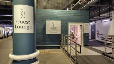 朝起きるとスコットランドの荒涼とした景色に巡りあえる