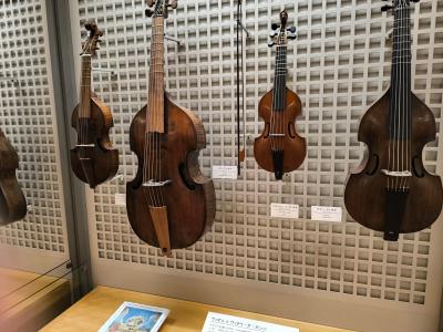 世界の楽器がいっぱいあるよ！