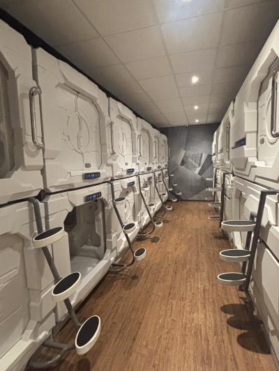 早朝、深夜フライトに便利