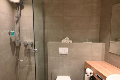 バスタブはなくシャワーのみ