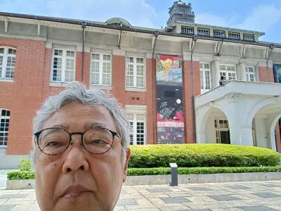 台湾のアーチストだけでなく海外の作品も展示