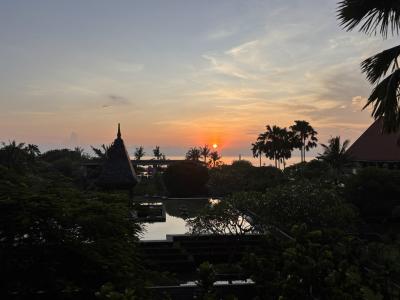 部屋から見る朝陽