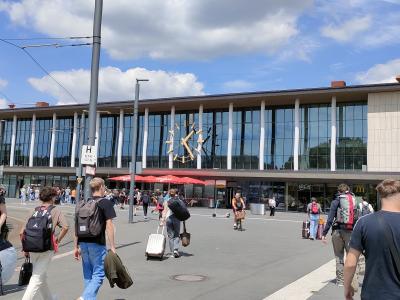 ホテル側から見たヴュルツブルク中央駅