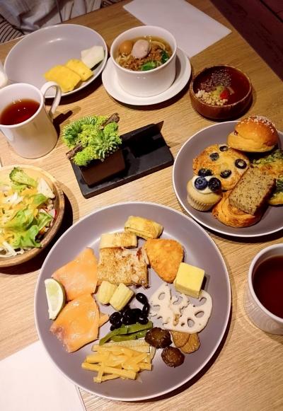 朝食ビュッフェ