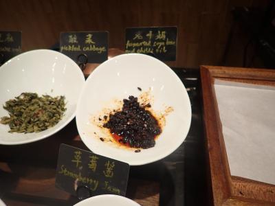 これが食べるラー油「老干媽」です