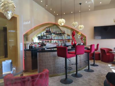 １階のミニバーです